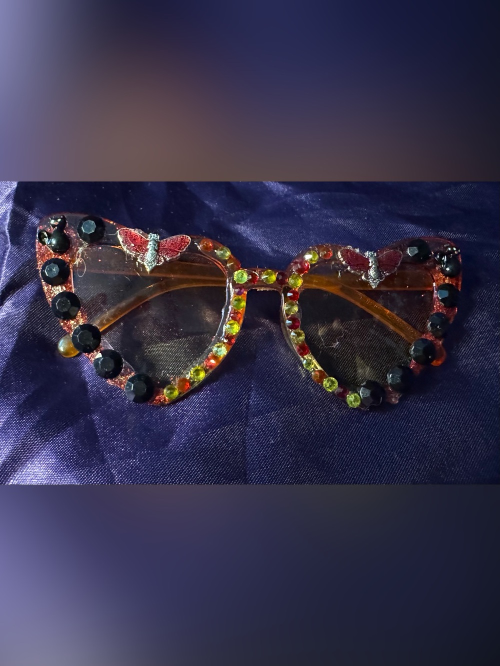 Embellished heart shaped Sunglasses with Multicolor Rhinestones